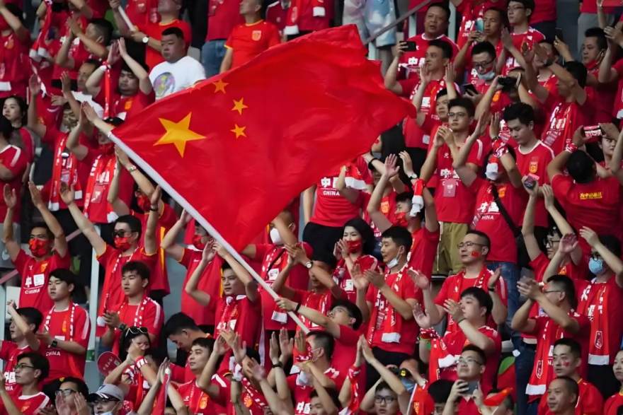 中超争冠进入冲刺阶段，上海海港领先优势缩小